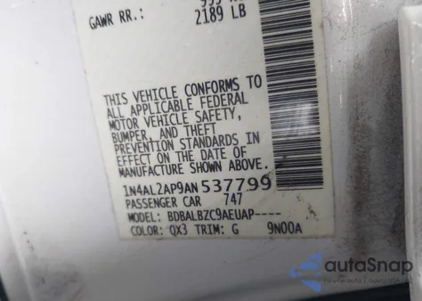 2010 Nissan Altima 2.5 S z USA, uszkodzony, nr VIN 1N4AL2AP9AN537799